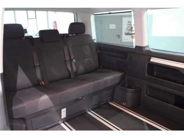 Volkswagen Multivan – Image 8