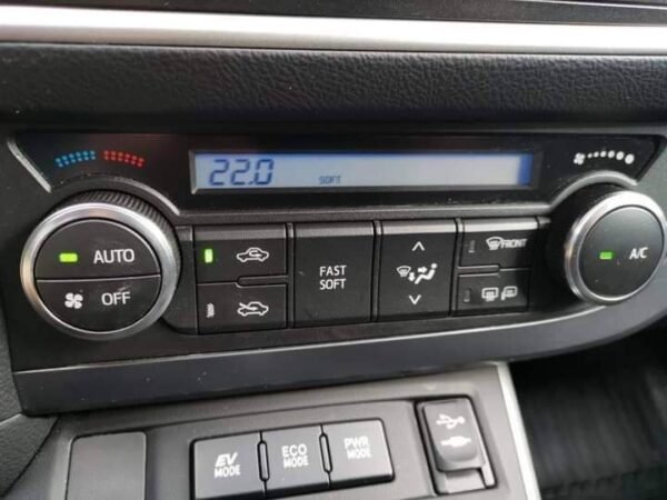 Toyota Auris – Image 15