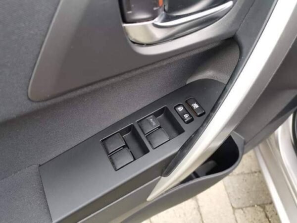 Toyota Auris – Image 22