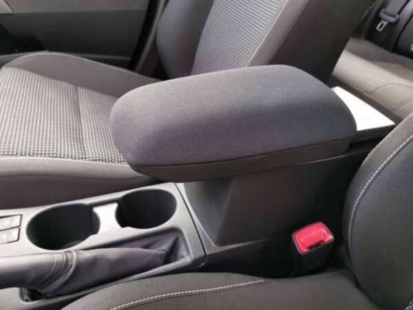 Toyota Auris – Image 27