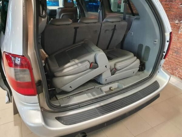 Chrysler Grand Voyager – Image 9