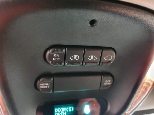 Chrysler Grand Voyager – Image 29