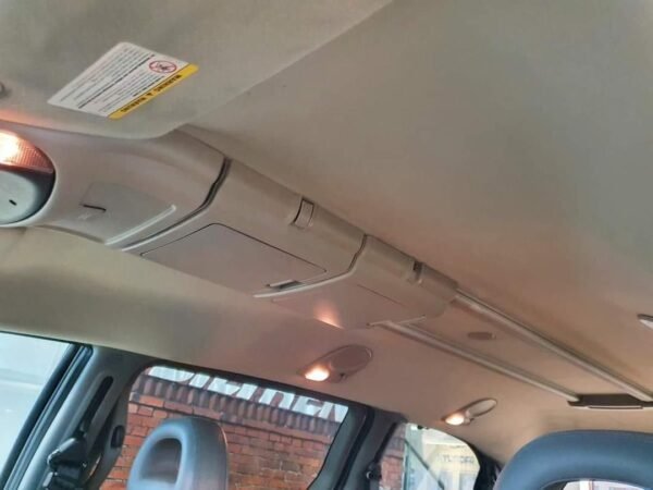 Chrysler Grand Voyager – Image 27