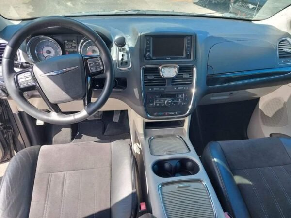 Chrysler Grand Voyager – Image 4