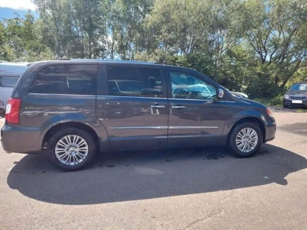 Chrysler Grand Voyager – Image 3