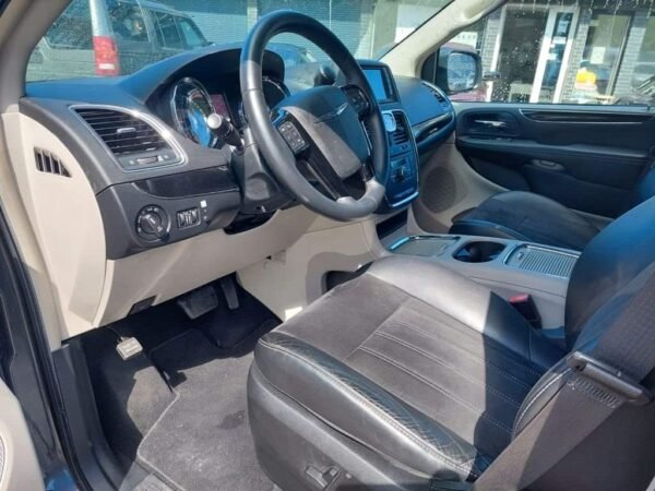 Chrysler Grand Voyager – Image 16