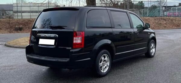 Chrysler Grand Voyager – Image 9