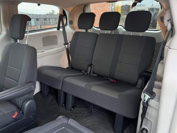 Chrysler Grand Voyager – Image 11