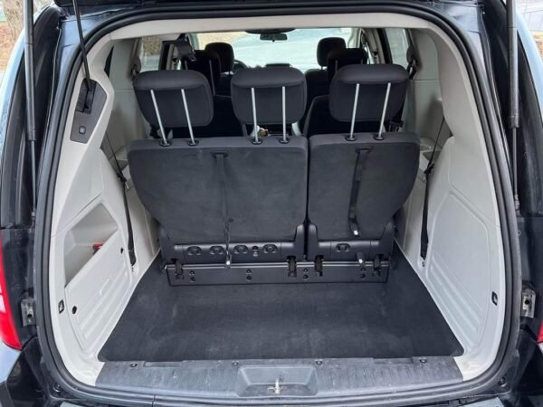 Chrysler Grand Voyager – Image 18