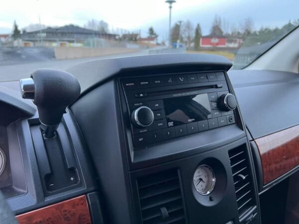Chrysler Grand Voyager – Image 19