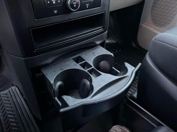 Chrysler Grand Voyager – Image 24