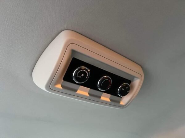 Chrysler Grand Voyager – Image 28