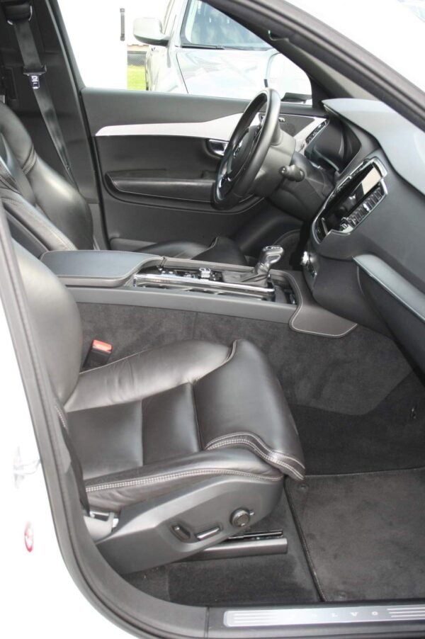 Volvo XC 90 – Image 4