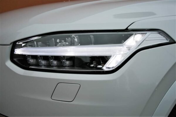 Volvo XC 90 – Image 8