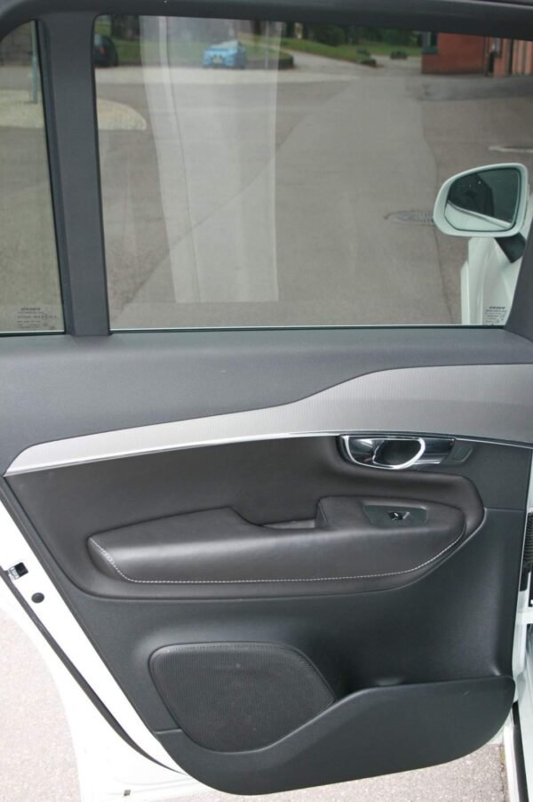 Volvo XC 90 – Image 20