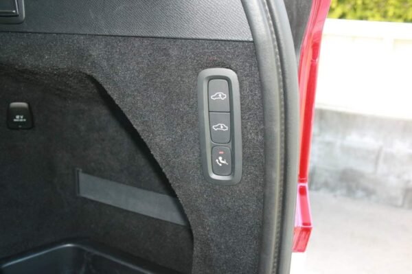Volvo XC 90 – Image 36
