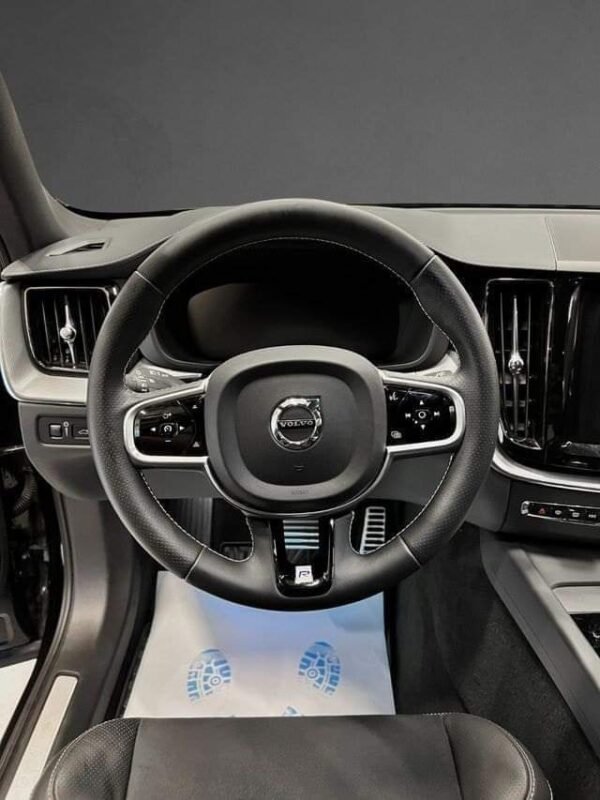 Volvo XC60 – Image 18