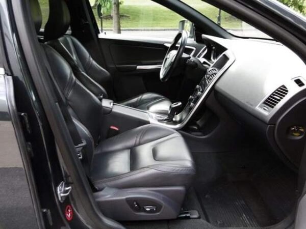 Volvo XC60 – Image 14