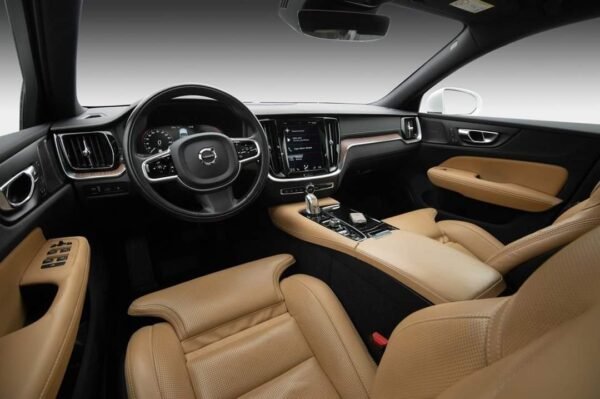 Volvo V60 – Image 11