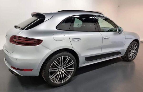 Porsche Macan – Image 10