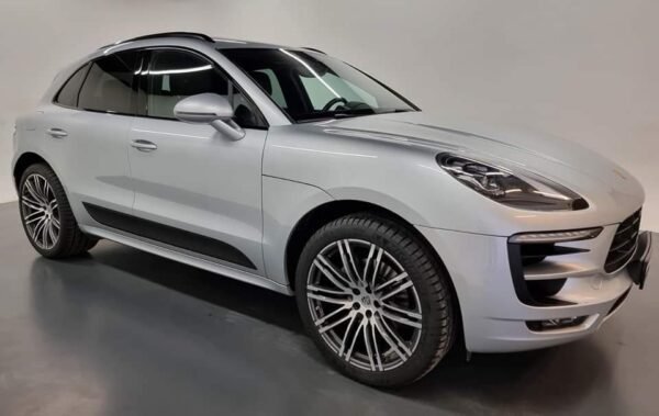 Porsche Macan – Image 9