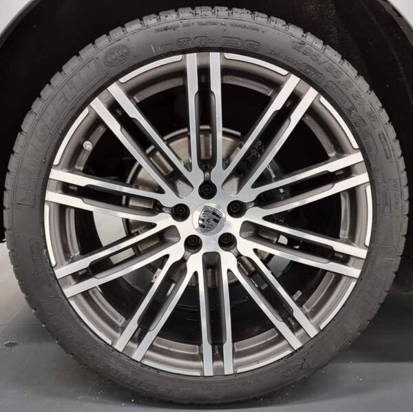 Porsche Macan – Image 15