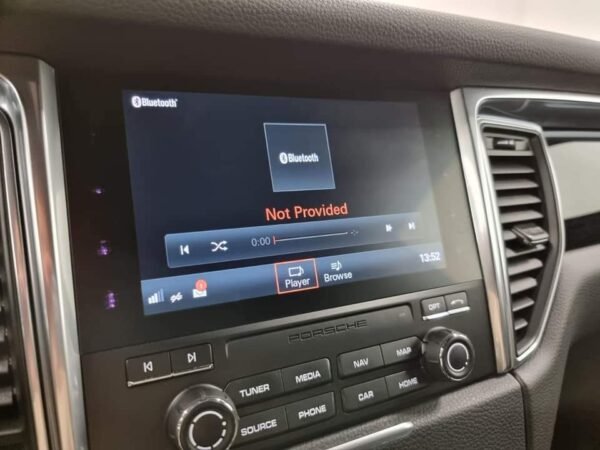 Porsche Macan – Image 31
