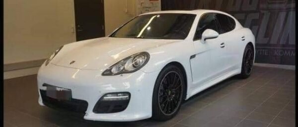 Porsche Panamera – Image 14