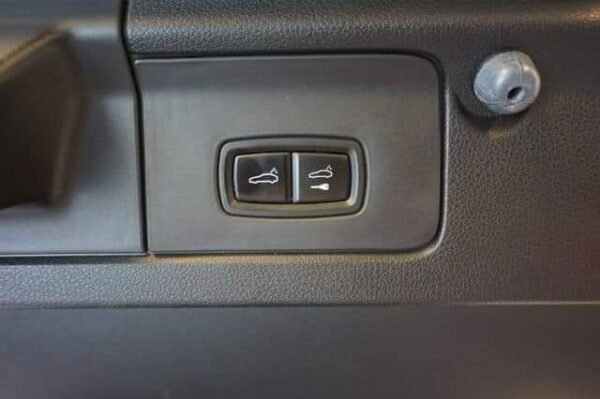 Porsche Panamera – Image 17