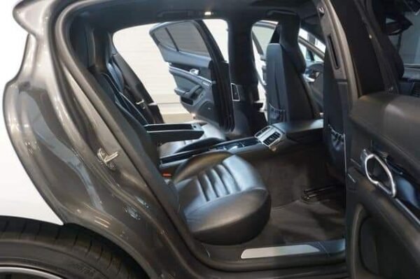 Porsche Panamera – Image 15