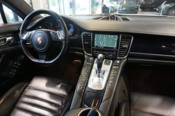 Porsche Panamera – Image 23