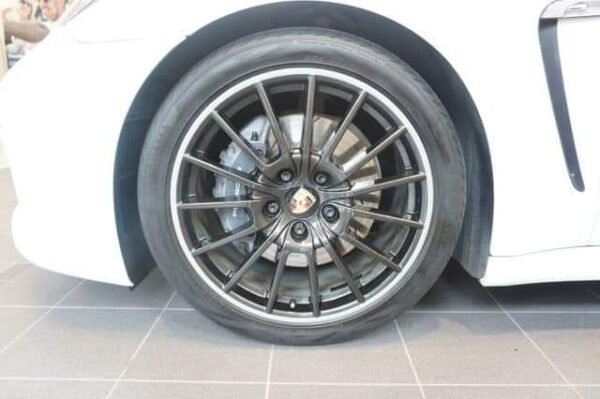 Porsche Panamera – Image 55
