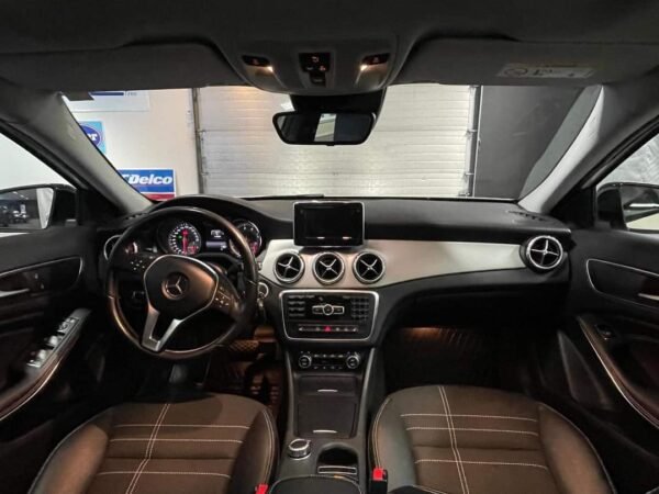 Mercedes-Benz GLA 200 – Image 4