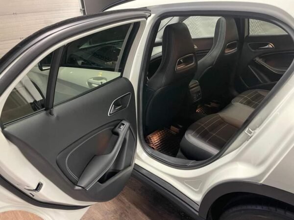 Mercedes-Benz GLA 200 – Image 11
