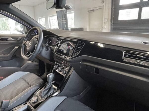Volkswagen T-Roc – Image 22
