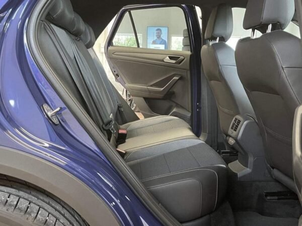 Volkswagen T-Roc – Image 39