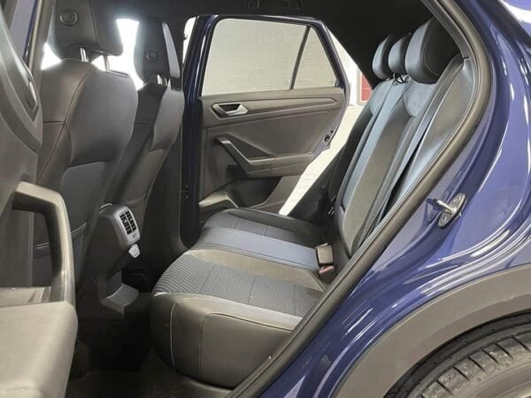 Volkswagen T-Roc – Image 38