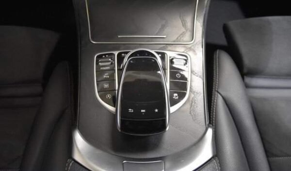 Mercedes-Benz GLC 250 – Image 27