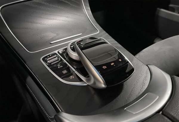 Mercedes-Benz GLC 250 – Image 25