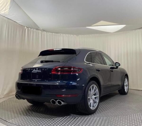 Porsche Macan – Image 8
