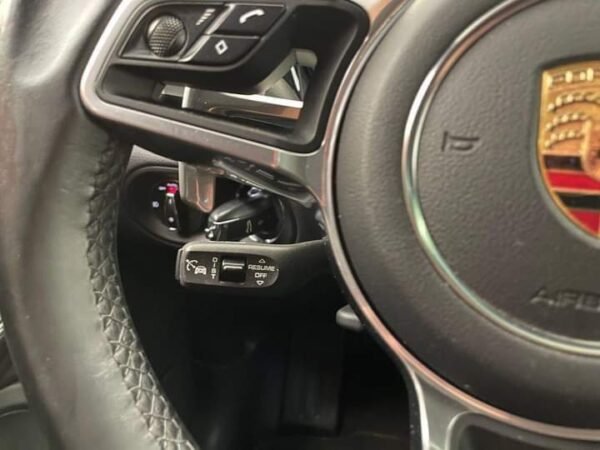 Porsche Macan – Image 16