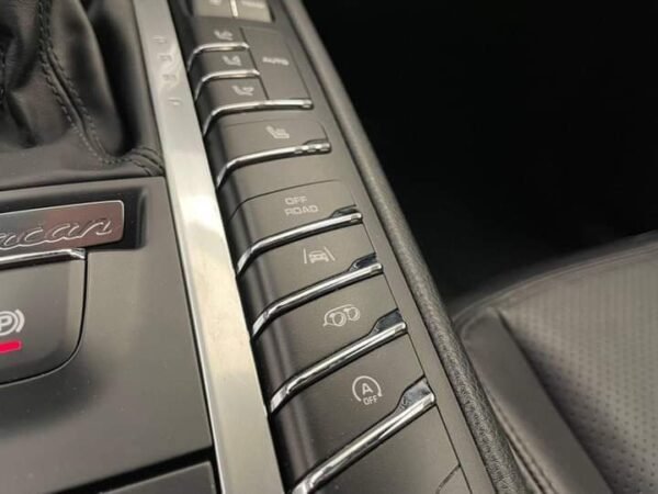 Porsche Macan – Image 23