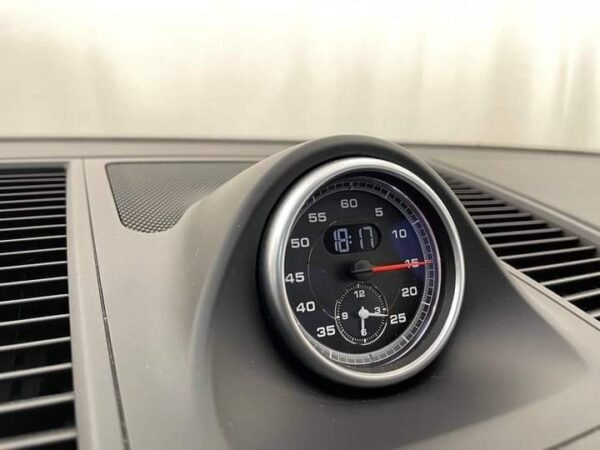 Porsche Macan – Image 24