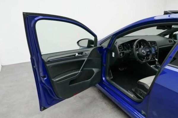 Volkswagen Golf – Image 22