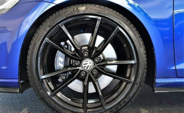 Volkswagen Golf R VII – Image 13