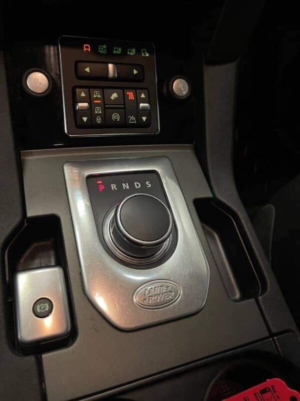 Land Rover Discovery – Image 16