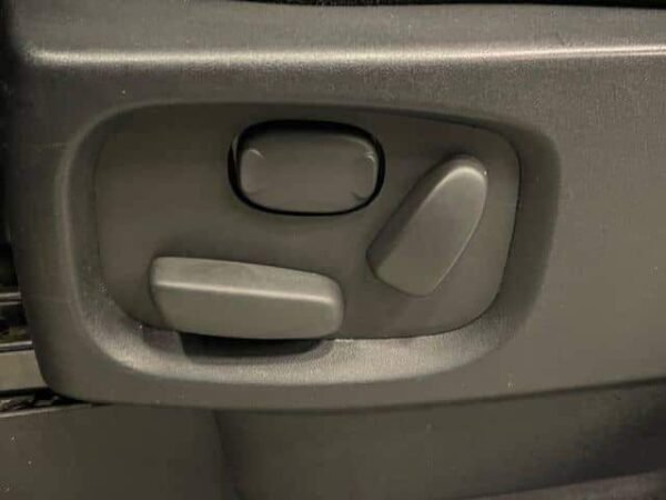 Land Rover Discovery – Image 29