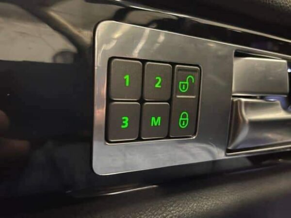 Land Rover Discovery – Image 31