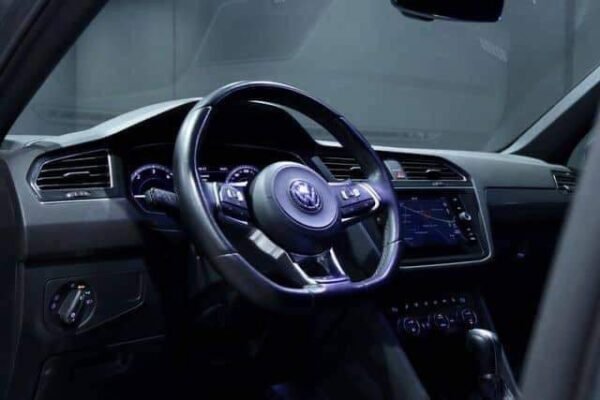 Volkswagen Tiguan – Image 8