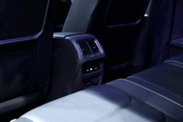 Volkswagen Tiguan – Image 19